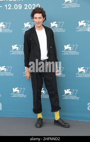 Gian Mattia D'Alberto - LaPresse 2020-09-10 Venice 77th Venice Filmfestival "UN Morgen die ganze Welt" (und morgen die ganze Welt) Fotocollage auf dem Foto: Noah Saavedra Stockfoto