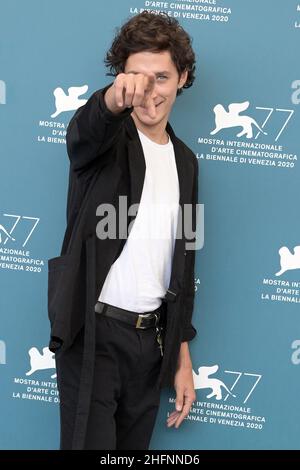 Gian Mattia D'Alberto - LaPresse 2020-09-10 Venice 77th Venice Filmfestival "UN Morgen die ganze Welt" (und morgen die ganze Welt) Fotocollage auf dem Foto: Noah Saavedra Stockfoto