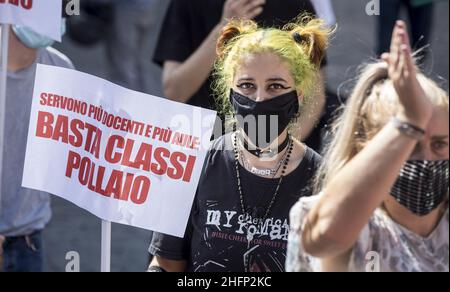 Roberto Monaldo / LaPresse 25-09-2020 Rom (Italien) Demonstration der Schüler für die Sicherheit und Reform des Schulsystems im Bild Ein Moment der Demonstration Stockfoto