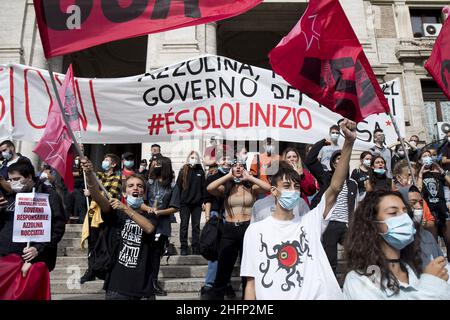 Roberto Monaldo / LaPresse 25-09-2020 Rom (Italien) Demonstration der Schüler für die Sicherheit und Reform des Schulsystems im Bild Ein Moment der Demonstration Stockfoto