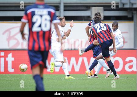 Foto Claudio Martinelli/LaPresse 27 settembre 2020 - Padova - Italia Sport calcio Padova vs Imolese Calcio 1919 - Campionato di calcio Serie C 2020/2021 Girone B - Stadio &#x201C;Euganeo&#x201D;Nella foto: Lombardi segna (0-1)Foto Claudio Martinelli/LaPresse 27th. September 2020 Padua Italienischer Fußball Calcio Padova vs Imolese Calcio 1919 - Italienische Fußballmeisterschaft Liga C - Pool B - 2020/2021 - &#x201C;Euganeo&#x201D; Stadion. Auf dem Bild: Lombardi Partituren (0-1) Stockfoto