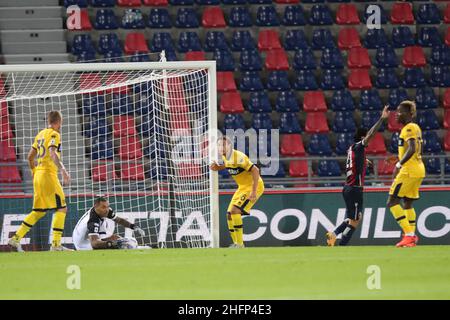 LaPresse/Filippo Rubin 28. September 2020 Bologna (Italien) Sport Soccer Bologna vs Parma - Italienische Fußballmeisterschaft Liga A 2020/2021 - “Renato Dall’Ara” Stadion im Bild: FEIERZIEL BOLOGNA ROBERTO SORIANO (FC BOLOGNA) Stockfoto