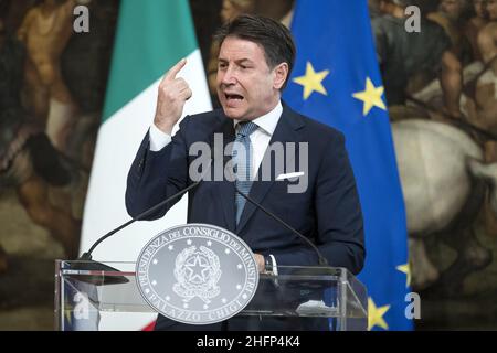 Roberto Monaldo / LaPresse 29-09-2020 Rom (Italien) Palast von Chigi - Premierminister Giuseppe Conte trifft den Präsidenten der Schweizerischen Eidgenossenschaft Simonetta Sommaruga im Bild Giuseppe Conte Stockfoto