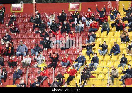 Alessandro Garofalo/LaPresse 30. September 2020 Benevento, Italien Sportfußball Benevento vs Inter - Italienische Fußballmeisterschaft League A Tim 2020/2021 - Ciro Vigorito Stadion. Im Bild: Benevento-Unterstützer Stockfoto