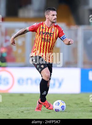 Alessandro Garofalo/LaPresse 30. September 2020 Benevento, Italien Sportfußball Benevento vs Inter - Italienische Fußballmeisterschaft League A Tim 2020/2021 - Ciro Vigorito Stadion. Im Bild: Christian Maggio Benevento Stockfoto