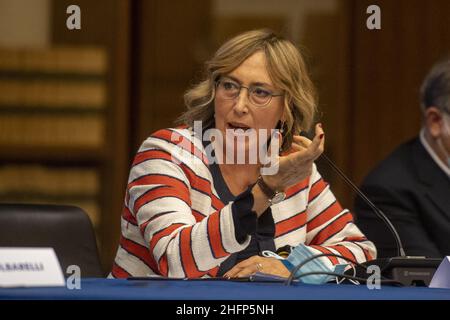 Foto Fabrizio Corragetti/LaPresse 01 ottobre 2020 Roma , Italia Sport Cicismo Rai Viale Mazzini - Sala degli Arazzi Presentazione del palinsesto Rai per il Giro d'Italia Nella foto: Simona Sala &#X2013;&#xa0;Direttore Rai Radio1Photo Fabrizio Corragetti/LaPresse 01. oktober 2020 Rom , Italien Sport CyclingRai TV präsentiert den Zeitplan des Senders für die Ausgabe des Giro d&#X2019;Italia 2020. Stockfoto