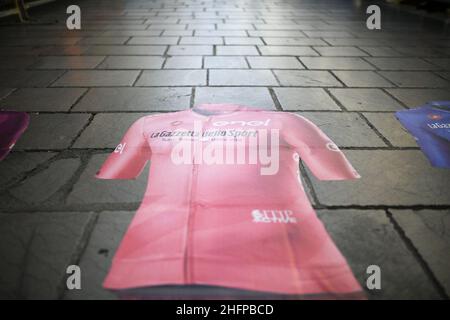 Fabio Ferrari/LaPresse 08. Oktober 2020 Italien Sport Cycling Giro d'Italia 2020 - Ausgabe 103th - Etappe 6 - von Castrovillari bis Mdera im Bild: Das rosa Trikot Stockfoto