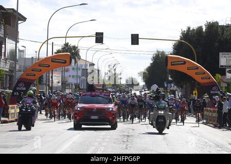 Fabio Ferrari/LaPresse 14. Oktober 2020 Italien Sport Cycling Giro d'Italia 2020 - Ausgabe 103th - Etappe 11 - von Porto Sant'Elpidio nach Rimini im Bild: Während des Rennens Stockfoto