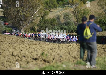 Fabio Ferrari/LaPresse 14. Oktober 2020 Italien Sport Cycling Giro d'Italia 2020 - Ausgabe 103th - Etappe 11 - von Porto Sant'Elpidio nach Rimini im Bild: Während des Rennens Stockfoto