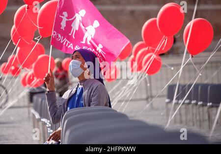 Mauro Scrobogna /LaPresse 17. Oktober 2020&#xa0; Rom, Italien politische Demonstration gegen das Homotransphobie-Gesetz auf dem Foto: Momente der Mobilisierung von Pro-Life-Verbänden, um den Weg des Zan-Gesetzes über Homotransphobie zu stoppen Stockfoto