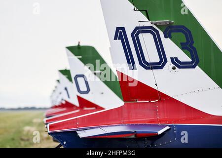 Marco Alpozzi/LaPresse 18. Oktober 2020 Italien Sport Cycling Giro d'Italia 2020 - Ausgabe 103th - Etappe 15 - vom Luftwaffenstützpunkt Rivolto nach Piancavallo im Bild: Feierliche Mb339 PAN Stockfoto