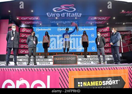 Marco Alpozzi/LaPresse 21. Oktober 2020 Italien Sport Cycling Giro d'Italia 2020 - Ausgabe 103th - Etappe 17 - von Bassano del Grappa bis Madonna di Campiglio im Bild: GUERREIRO Ruben Stockfoto