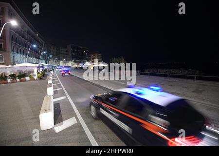 Foto Alessandro Pone - LaPresse 23 10 2020 Napoli Coronavirus, emergenza sanitaria - Lock down notturno a Napoli Nella Foto Napoli in prima serata Foto Alessandro Pone - LaPresse Oktober . 23 2020 Neapel - Italien Coronavirus, Notfall - Nachtsperre und Schließung im Bild neapel Stockfoto