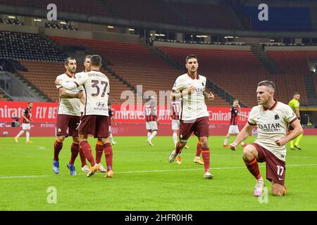 Fabio Rossi/AS Roma/LaPresse 26/10/2020 Mailand (Italien) Sport Soccer Mailand-Roma Italienische Fußball-Meisterschaft Liga Serie A Tim 2020/2021 - Stadio San Siro im Bild: As Roma feiert Stockfoto