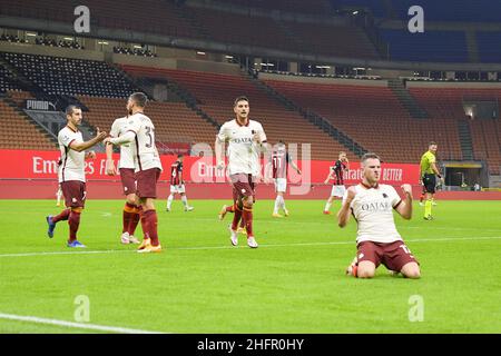 Fabio Rossi/AS Roma/LaPresse 26/10/2020 Mailand (Italien) Sport Soccer Mailand-Roma Italienische Fußball-Meisterschaft Liga Serie A Tim 2020/2021 - Stadio San Siro im Bild: As Roma feiert Stockfoto