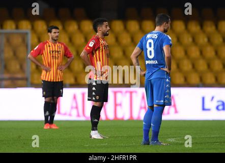 Alessandro Garofalo/LaPresse 28. Oktober 2020 Benevento, Italien Fußball-Sport Benevento vs Empoli - Italienischer Pokal 2020/2021 - Ciro Vigorito Stadion. Im Bild: Die Spieler von Benevento sind enttäuscht Stockfoto