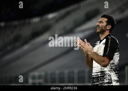 LaPresse - Marco Alpozzi 28. Oktober 2020 Turin, Italien Sportfußball Juventus FC vs. Barcellona - UEFA Champions 2020 2021- Gruppenphase - Gruppe G auf dem Bild: Gianluigi Buffon (Juventus F.C.); Stockfoto