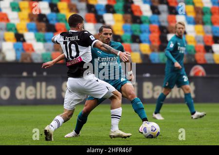 Andrea Bressanutti/LaPresse 01. November 2020 Udine, Italien Sportfußball Udinese vs. Mailand - Italienische Fußballmeisterschaft League A Tim 2020/2021 - Dacia Arena Stadion im Bild: Bennacer Stockfoto