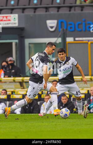 Andrea Bressanutti/LaPresse 01. November 2020 Udine, Italien Sportfußball Udinese vs. Mailand - Italienische Fußballmeisterschaft League A Tim 2020/2021 - Dacia Arena Stadion im Bild: Lasagne Stockfoto