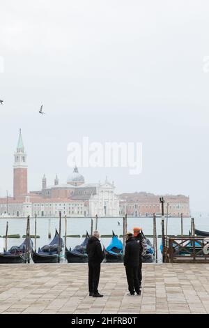 Foto Filippo Ciappi/LaPressecronaca14-11-2020 Venezia Coronavirus, Crisi economica nella citt&#XE0; di Venezia a causa della pandemiaNella Foto attivit&#XE0; commerciali chikuseFoto Filippo Ciappi/LaPresseNews 14. November 2020 Venedig Italien die Krise aufgrund der Pandemie für Covid-19 hat zur Schließung vieler kommerzieller Aktivitäten in Venedig geführt. Venedig, 14. November 2020,1 Stockfoto