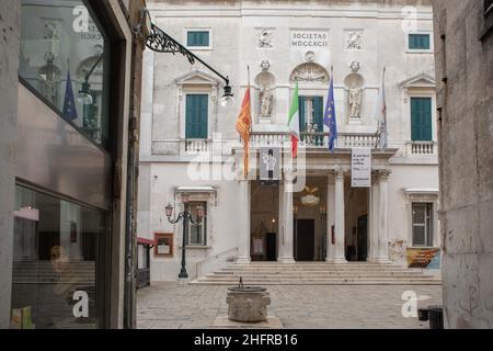 Foto Filippo Ciappi/LaPressecronaca14-11-2020 Venezia Coronavirus, Crisi economica nella citt&#XE0; di Venezia a causa della pandemiaNella Foto attivit&#XE0; commerciali chikuseFoto Filippo Ciappi/LaPresseNews 14. November 2020 Venedig Italien die Krise aufgrund der Pandemie für Covid-19 hat zur Schließung vieler kommerzieller Aktivitäten in Venedig geführt. Venedig, 14. November 2020. Stockfoto