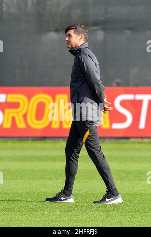 Fabio Rossi/AS Roma/LaPresse 25/11/2020 Rom (ITA) Trainingseinheit - Sportzentrum Fulvio Bernardini im Bild: Paulo Fonseca Stockfoto