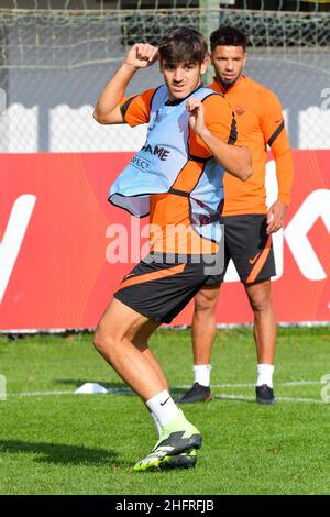 Fabio Rossi/AS Roma/LaPresse 25/11/2020 Rom (ITA) Trainingseinheit - Sportzentrum Fulvio Bernardini im Bild: Gonzalo Villar Stockfoto