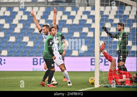 Massimo Paolone/LaPresse 28. November 2020 Reggio Emilia, Italien Sportfußball Sassuolo vs Inter - Italienische Fußballmeisterschaft Liga A Tim 2020/2021 - Mapei Stadion im Bild: Arturo Vidal (FC Internazionale Milano) Tor 0-2 Stockfoto