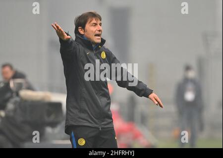 Massimo Paolone/LaPresse 28. November 2020 Reggio Emilia, Italien Sportfußball Sassuolo vs Inter - Italienische Fußballmeisterschaft Liga A Tim 2020/2021 - Mapei Stadion auf dem Bild: Antonio Conte (FC Internazionale Milano) ruft Anweisungen an seine Spieler Stockfoto