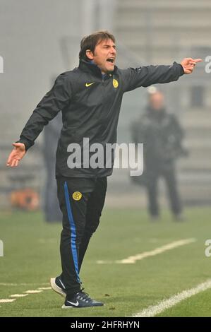 Massimo Paolone/LaPresse 28. November 2020 Reggio Emilia, Italien Sportfußball Sassuolo vs Inter - Italienische Fußballmeisterschaft Liga A Tim 2020/2021 - Mapei Stadion auf dem Bild: Antonio Conte (FC Internazionale Milano) ruft Anweisungen an seine Spieler Stockfoto