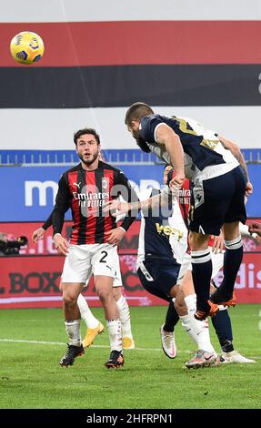 Foto LaPresse - Tano Pecoraro06 12 2020 Genova - (Italia)Sport CalcioSampdoria vs MilanCampionato di Calcio Serie A Tim 2020/2021 - Stadio "Luigi Ferraris"nella foto: TonelliPhoto LaPresse - Tano Pecoraro06. Dezember 2020 Stadt Genova - (Italien)Sport SoccerSampdoria vs MilanItalienische Fußball-Liga A Tim 2020/2021 - "Luigi Ferraris" Stadion im Bild: tonelli Stockfoto