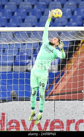 Foto LaPresse - Tano Pecoraro06 12 2020 Genova - (Italia)Sport CalcioSampdoria vs MilanCampionato di Calcio Serie A Tim 2020/2021 - Stadio "Luigi Ferraris"nella foto: DonnarummaPhoto LaPresse - Tano Pecoraro06 Dezember 2020 Stadt Genova - (Italien)Sport SoccerSampdoria vs MilanItalienische Fußball-Liga A Tim 2020/2021 - "Luigi Ferraris" Stadion im Bild: donnarumma Stockfoto