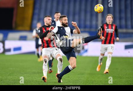 Foto LaPresse - Tano Pecoraro06 12 2020 Genova - (Italia)Sport CalcioSampdoria vs MilanCampionato di Calcio Serie A Tim 2020/2021 - Stadio "Luigi Ferraris"nella foto: tonelli, rebicPhoto LaPresse - Tano Pecoraro06 December 2020 Stadt Genua - (Italien)Sport SoccerSampdoria vs MilanItalienische Fußball-Meisterschaft Liga A Tim 2020/2021 - "Luigi Ferraris" Stadion im Bild: tonelli, rebic Stockfoto