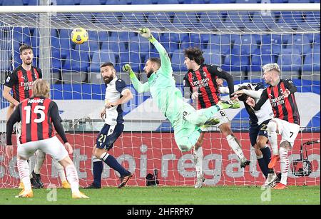 Foto LaPresse - Tano Pecoraro06 12 2020 Genova - (Italia)Sport CalcioSampdoria vs MilanCampionato di Calcio Serie A Tim 2020/2021 - Stadio "Luigi Ferraris"nella foto: DonnarummaPhoto LaPresse - Tano Pecoraro06 Dezember 2020 Stadt Genova - (Italien)Sport SoccerSampdoria vs MilanItalienische Fußball-Liga A Tim 2020/2021 - "Luigi Ferraris" Stadion im Bild: donnarumma Stockfoto