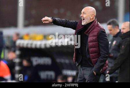 Foto LaPresse - Tano Pecoraro06 12 2020 Genova - (Italia)Sport CalcioSampdoria vs MilanCampionato di Calcio Serie A Tim 2020/2021 - Stadio "Luigi Ferraris"nella foto: PioliPhoto LaPresse - Tano Pecoraro06. Dezember 2020 Stadt Genova - (Italien)Sport SoccerSampdoria vs MilanItalienische Fußball-Liga A Tim 2020/2021 - "Luigi Ferraris" Stadion im Bild: pioli Stockfoto