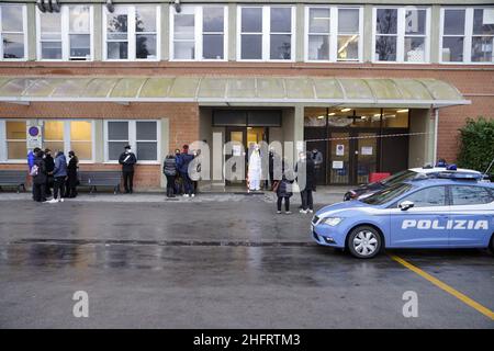 Alessandro La Rocca/ LaPresse 10-12-2020 Siena - Italy News die Begräbniskammer von Paolo Rossi im Krankenhaus S. Maria Le Scotte von SienaAuf dem Foto: Der Eingang des Krankenhauses Stockfoto