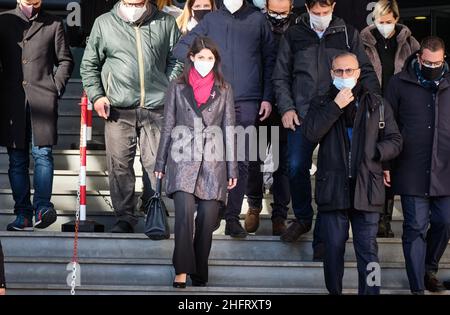 Mauro Scrobogna /LaPresse December 14, 2020&#xa0; Rom, Italien Neuigkeiten auf dem Foto: Der Bürgermeister von Rom, Virginia Raggi, verlässt nach der Anhörung im Fall Marra das Berufungsgericht von Piazzale Clodio Stockfoto