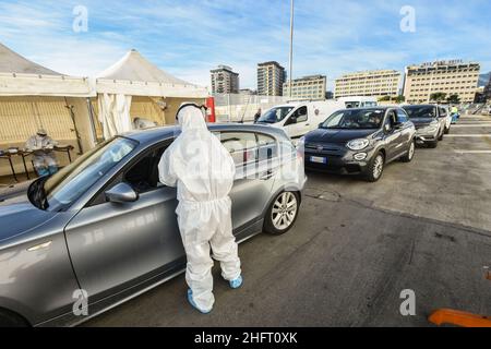 Francesco Militello Mirto/LaPresse December 15, 2020 Palermo, Italy News Sicily, Coronavirus Screening on those returning to the Island. Stockfoto