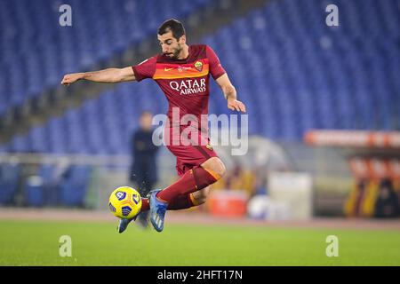 Fabio Rossi/AS Roma/LaPresse 17/12/2020 Rom (Italien) Sport Soccer Roma-Turin Italienische Fußball-Meisterschaft Liga Serie A Tim 2020/2021 - Olympiastadion im Bild: Henrikh Mkhitaryan Stockfoto