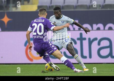 LaPresse - Jennifer Lorenzini 19 December 2020 Firenzelle (Italien) Sport Soccer Fiorentina - Hellas Verona Italienische Fußballmeisterschaft Liga A Tim 2019/ 2020 - "Artemio Franchi" Stadion im Bild: Pezzella, Colley Stockfoto