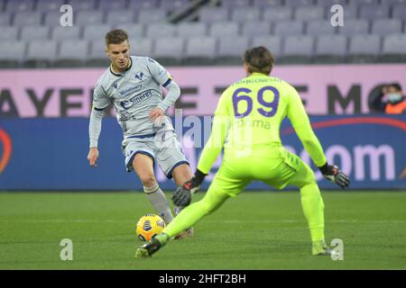 LaPresse - Jennifer Lorenzini 19 December 2020 Firenza (Italien) Sport Soccer Fiorentina - Hellas Verona Italienische Fußballmeisterschaft Liga A Tim 2019/ 2020 - "Artemio Franchi" Stadion im Bild: Lazovic, Dragowski Stockfoto