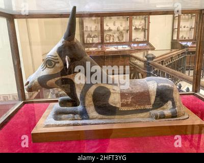 Hathor ist die Göttin der Liebe und Hüterin der Pharaonen. Еxhibited im Museum der Ägyptischen Altertümer, Kairo. Stockfoto