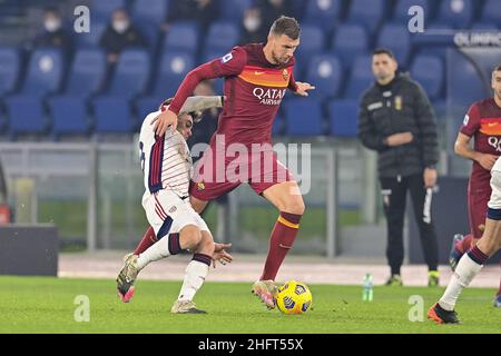 Fabio Rossi/AS Roma/LaPresse 23/12/2020 Rom (Italien) Sport Soccer Roma-Cagliari Italienische Fußballmeisterschaft League Serie A Tim 2020/2021 - Olympiastadion im Bild: Edin Dzeko Stockfoto