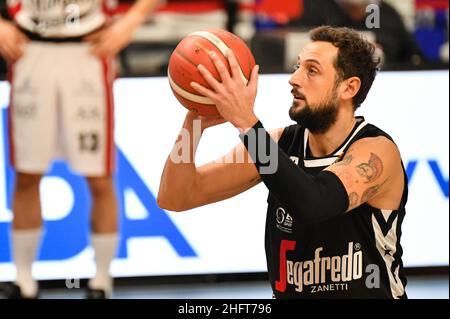 Massimo Paolone/LaPresse 27. Dezember 2020 Bologna, Italien Sportkorb Virtus Bologna vs Armani Milano - LBA Serie A UnipolSai - Virtus Arena im Bild: Marco Belinelli (Virtus Bologna) Stockfoto