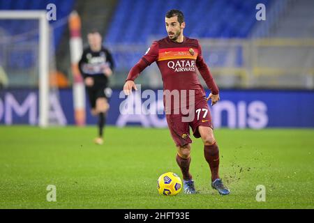 Fabio Rossi/AS Roma/LaPresse 03/01/2021 Rom (Italien) Sport Soccer Roma-Sampdoria Italienische Fußballmeisterschaft Liga Serie A Tim 2020/2021 - Olympiastadion im Bild: Henrikh Mkhitaryan Stockfoto