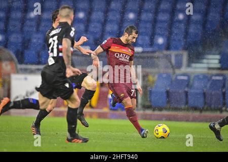 Fabio Rossi/AS Roma/LaPresse 03/01/2021 Rom (Italien) Sport Soccer Roma-Sampdoria Italienische Fußballmeisterschaft Liga Serie A Tim 2020/2021 - Olympiastadion im Bild: Henrikh Mkhitaryan Stockfoto