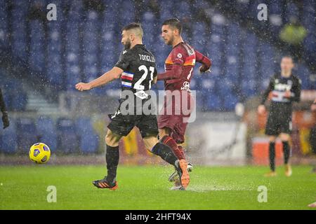 Fabio Rossi/AS Roma/LaPresse 03/01/2021 Rom (Italien) Sport Soccer Roma-Sampdoria Italienische Fußballmeisterschaft Liga Serie A Tim 2020/2021 - Olympiastadion im Bild: Pellegrini, Tonelli Stockfoto