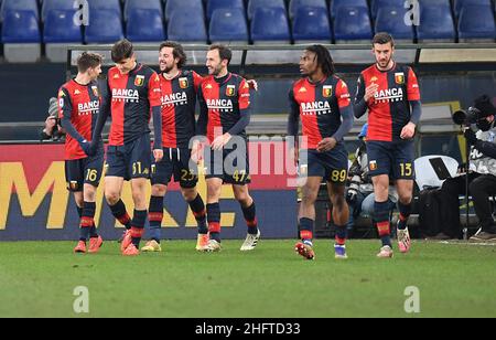 Foto LaPresse - Tano Pecoraro09 01 2021 Genova - (Italia)Sport CalcioGenua vs BolognaCampionato di Calcio Serie A Tim 2020/2021 - Stadio "Luigi Ferraris"nella foto: EsultanzaPhoto LaPresse - Tano Pecoraro09 Januar 2021 Stadt Genova - (Italien)Sport SoccerGenua vs BolognaItalienische Fußballmeisterschaft League A Tim 2020/2021 - "Luigi Ferraris" Stadion im Bild: Jubel Stockfoto