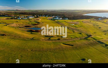 Luftaufnahme von der Drohne des Golfplatzes Craigielaw , Aberlady, East Lothian, Schottland, Großbritannien Stockfoto