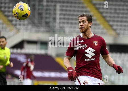 Marco Alpozzi/LaPresse 12. Februar 2021 Turin, Italien Sportfußball EXKLUSIV TURIN FC Turin gegen Genua - Italienische Fußballmeisterschaft Liga A Tim 2020/2021 - Olimpico Grande Torino Stadion. Im Bild: Cristian Ansaldi (FC Turin); Stockfoto